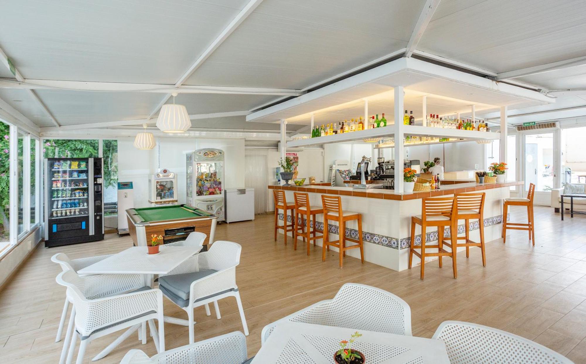 Bj Apartamentos Club Sa Coma Extérieur photo